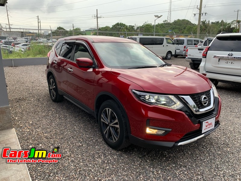 2019 Nissan X-Trail image1