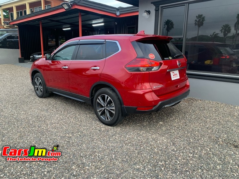 2019 Nissan X-Trail image5