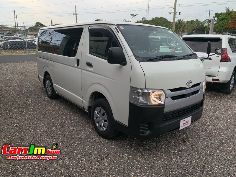 2019 Toyota Hiace image6