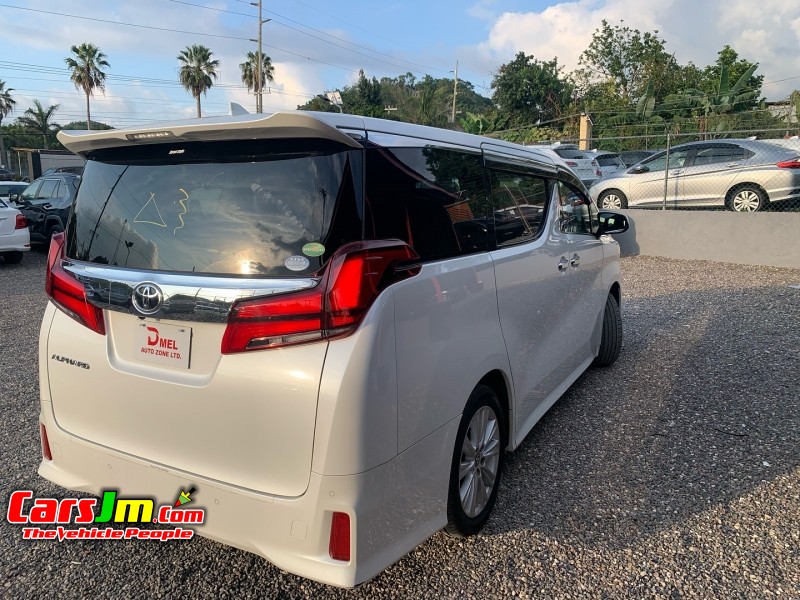 2019 Toyota Alphard image4