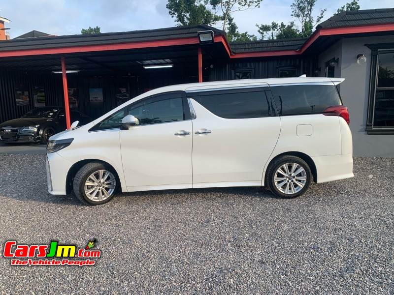 2019 Toyota Alphard image5